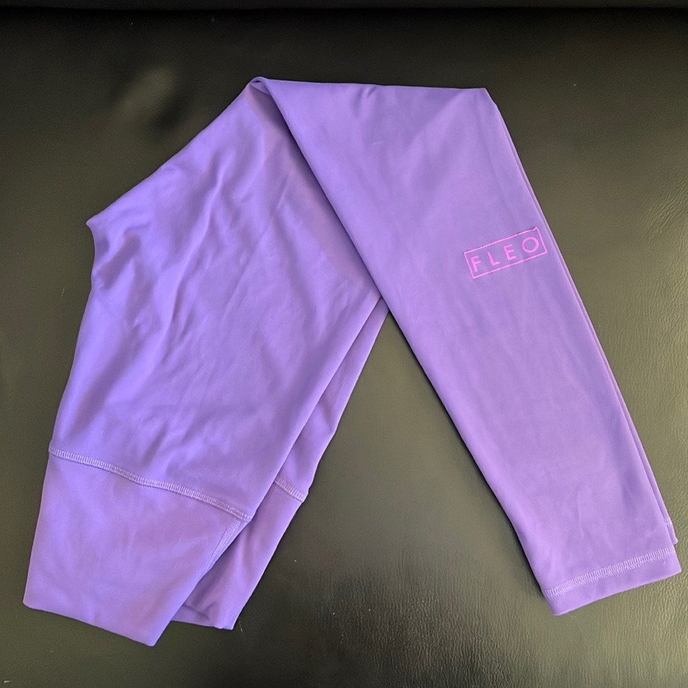 El Toro 25" Ultraviolet - Janus Small
